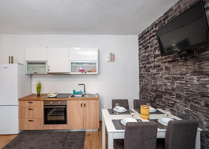 度假居 Holiday Home Zelengrad