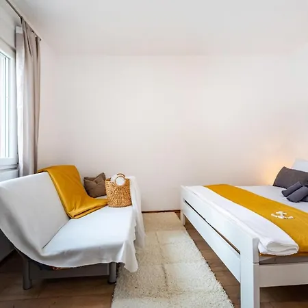 Feriehus Holiday Home Zelengrad *