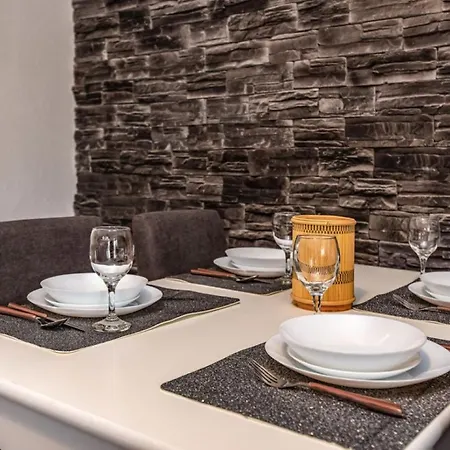 Feriehus Holiday Home Zelengrad Zelengrad