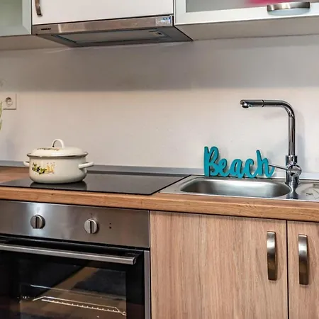 Feriehus Holiday Home Zelengrad *