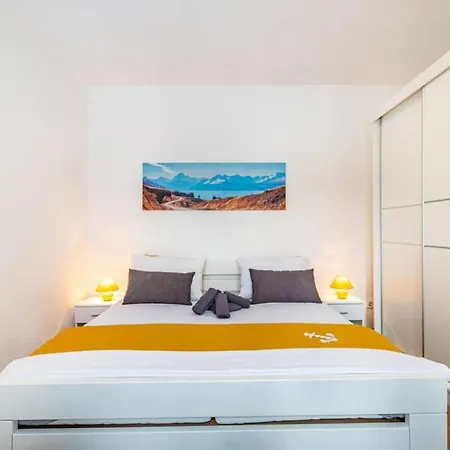 Holiday Home Zelengrad Feriehus Zelengrad