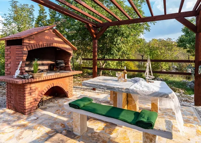 Дом отдыха Holiday Home Zelengrad *