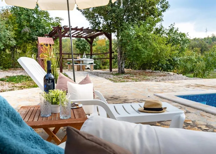 펜션 Holiday Home Zelengrad